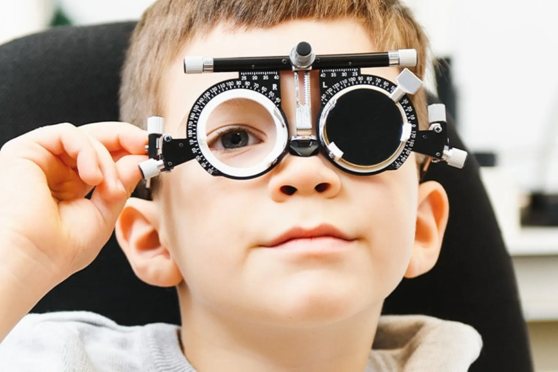 How to Check for Strabismus