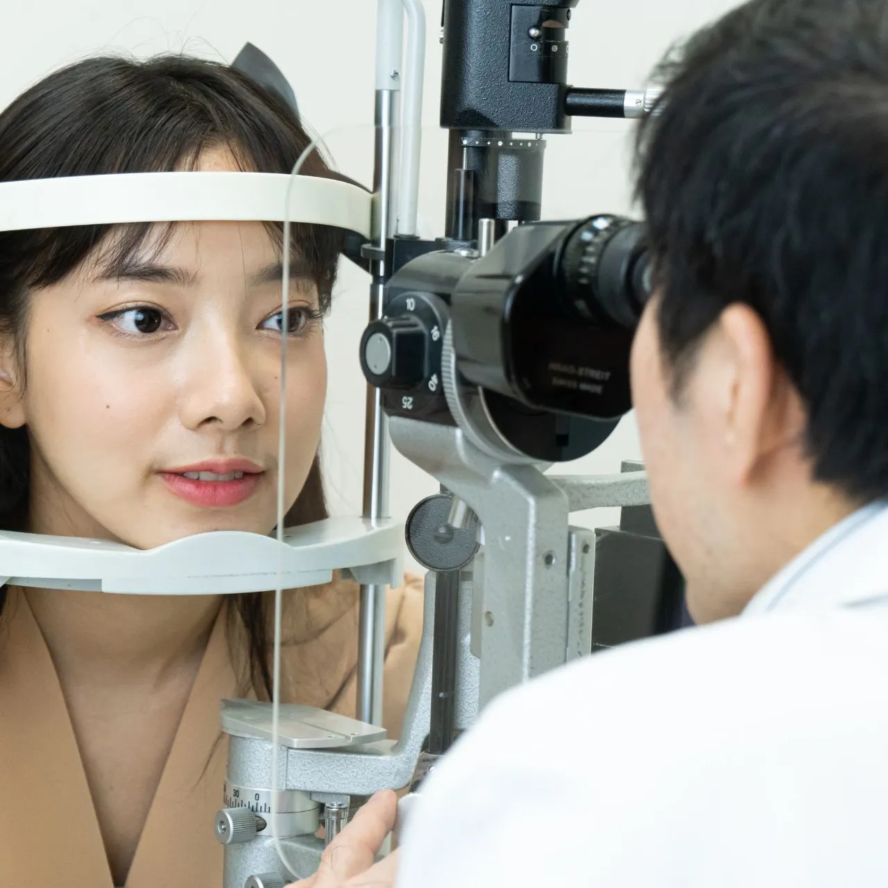 Thoroughly evaluate eye health under the care of a qualified ophthalmologist